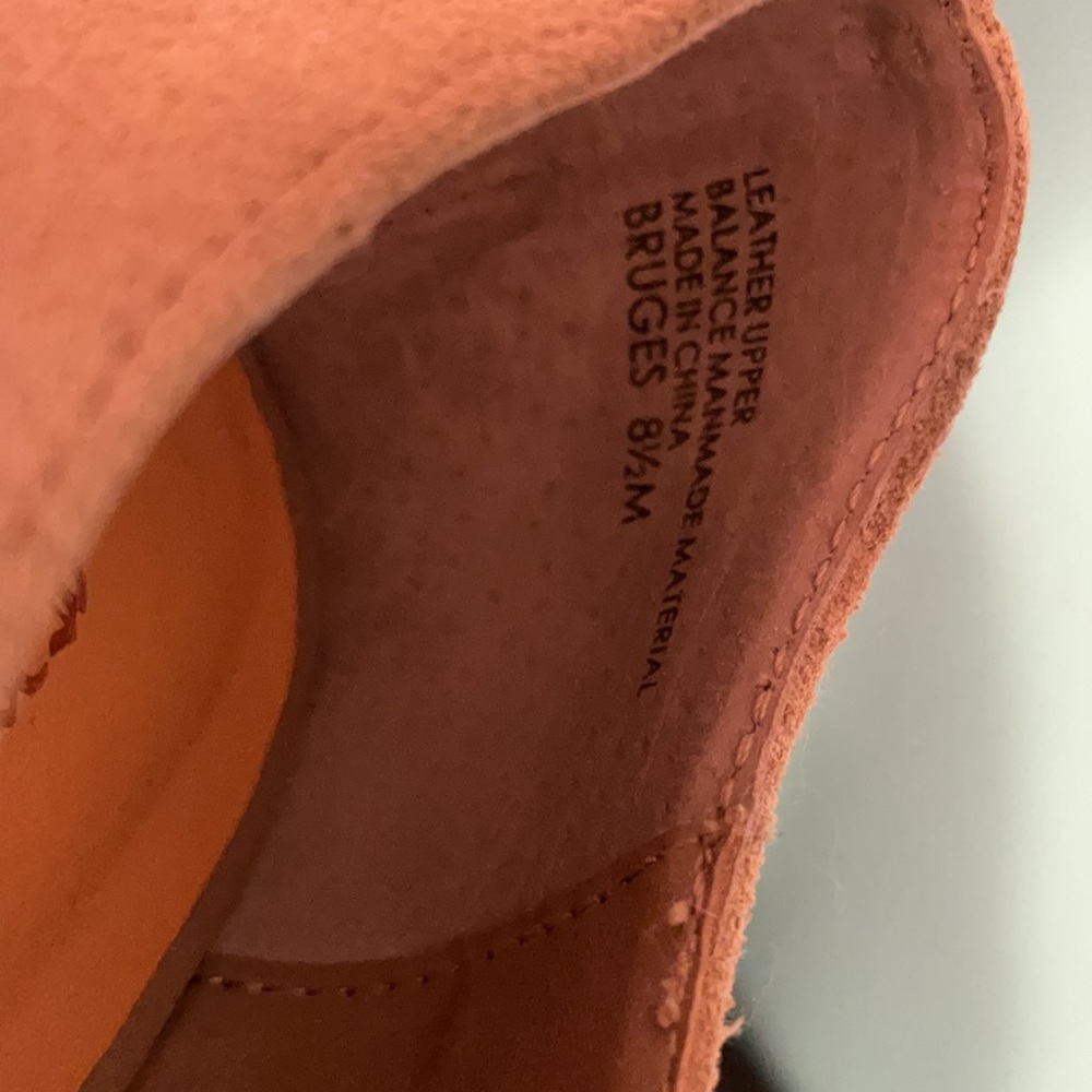 Heels - Picture 3 of 3